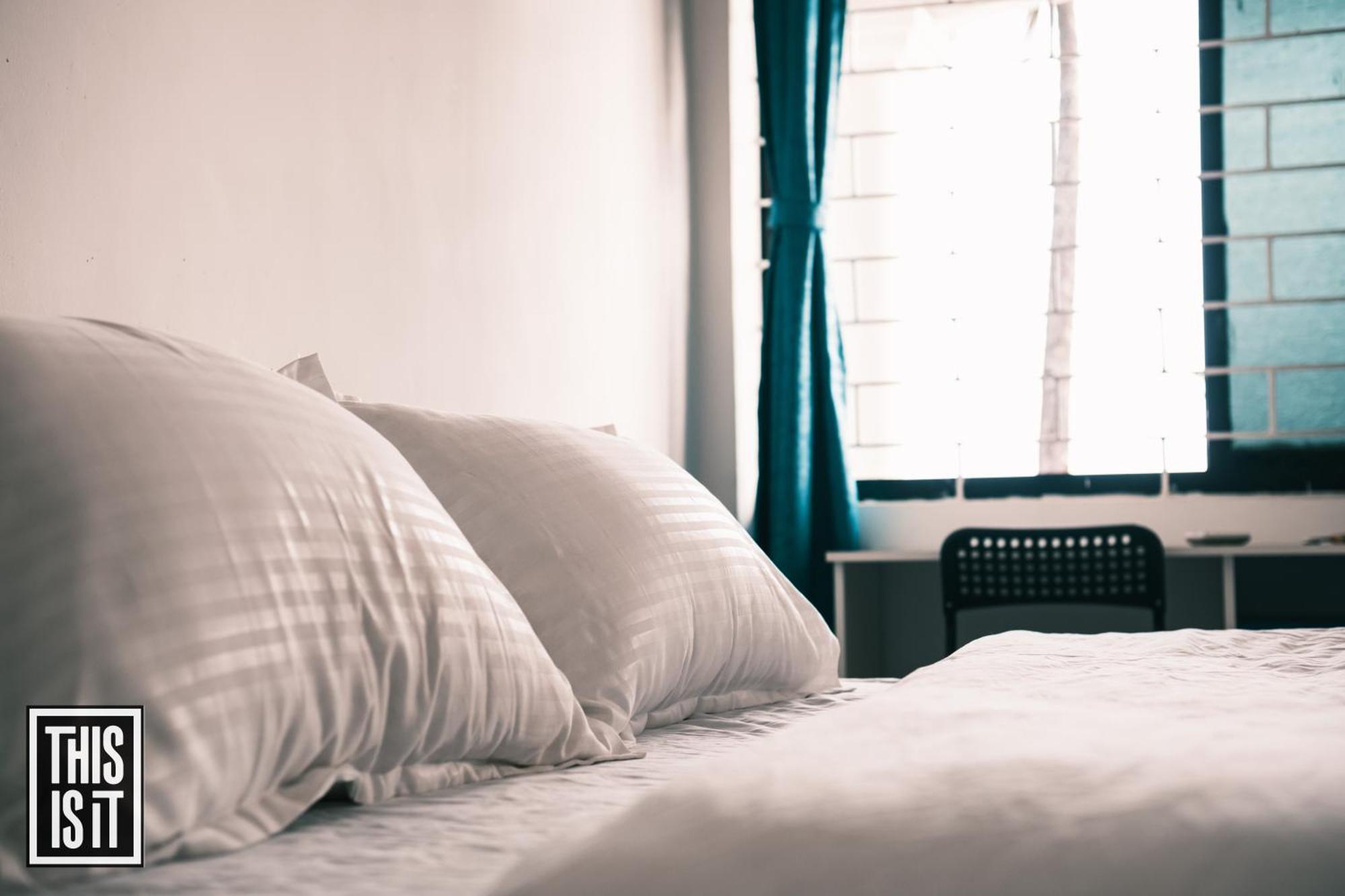 Is It Beachfront - Rooms, Cafe & Events गेस्ट हाउस