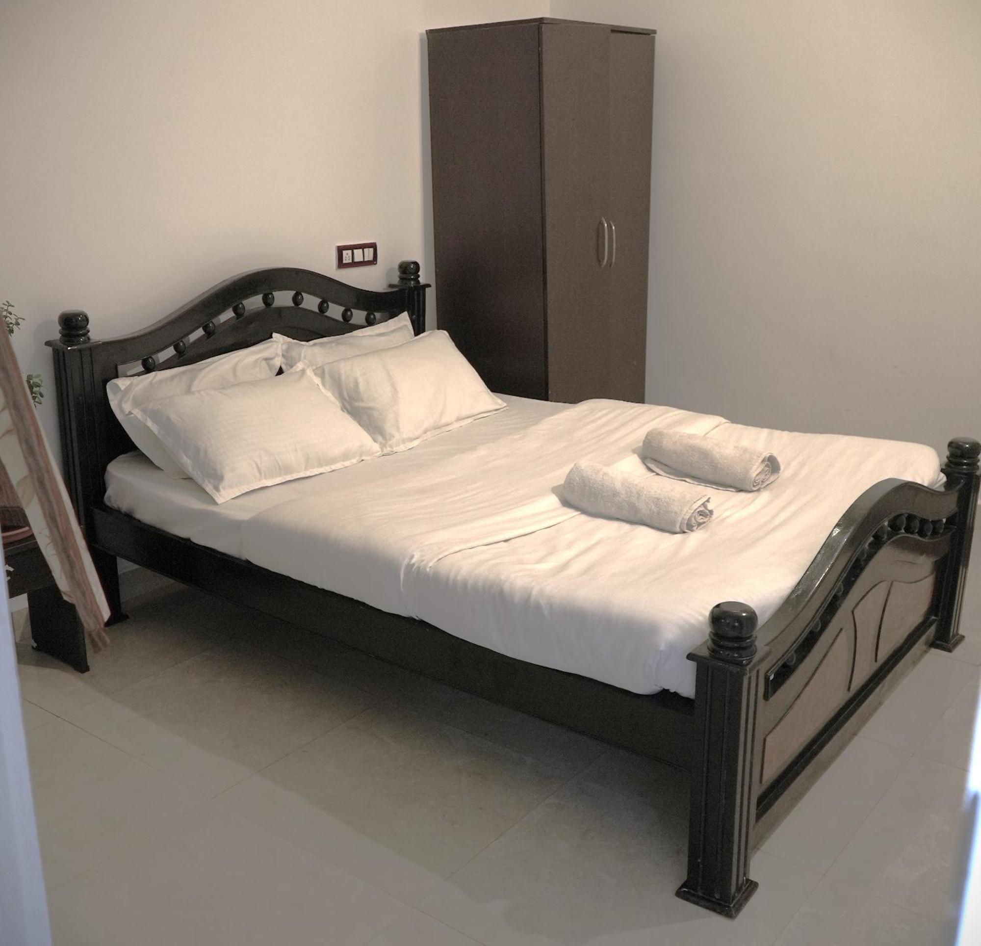 गेस्ट हाउस Is It Beachfront - Rooms, Cafe & Events Arambol