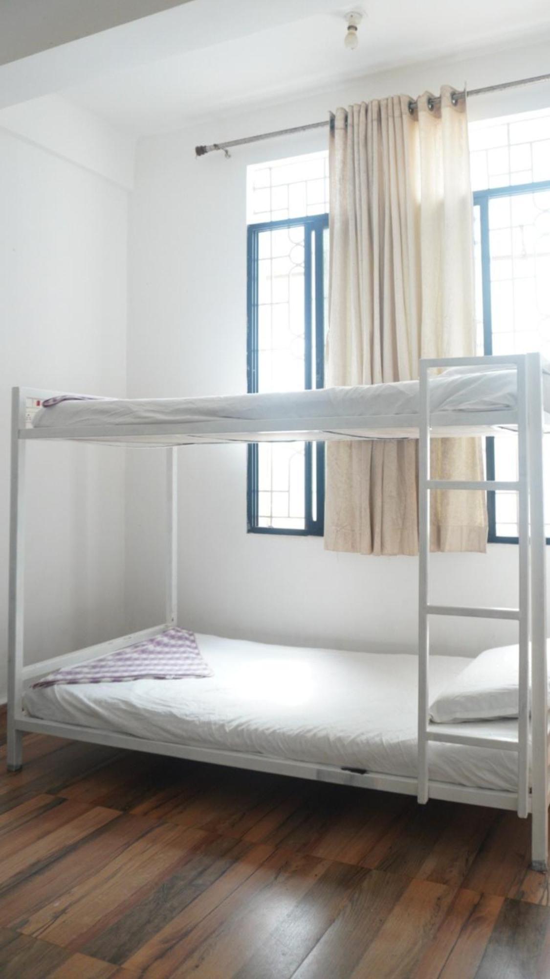 Is It Beachfront - Rooms, Cafe & Events गेस्ट हाउस